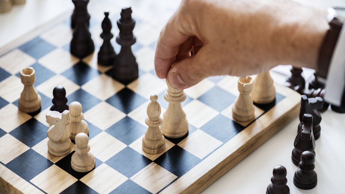 马格努斯·卡尔森推动的自由式革命——国际象棋960是什么？