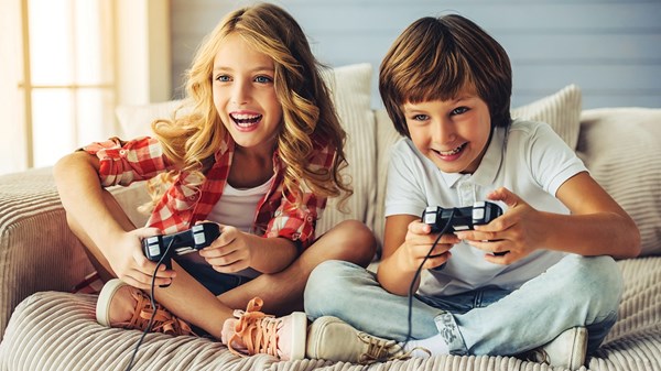 电子游戏..它们如何影响儿童的健康和行为？